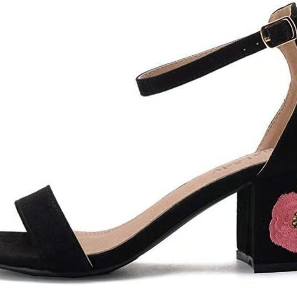 block heels - Picture 4 of 6